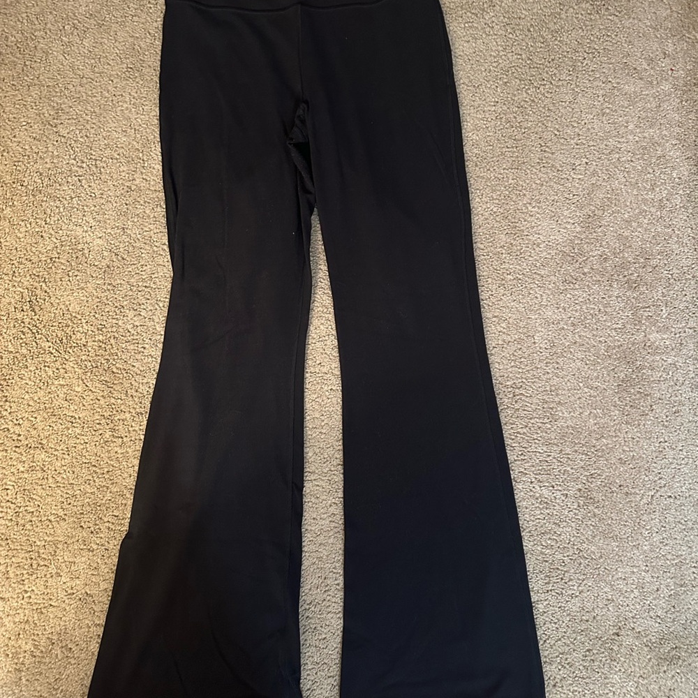Lululemon Groove Nulu Super-High-Rise Flared Pants